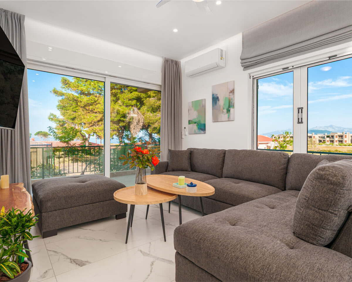 Thea Apartment